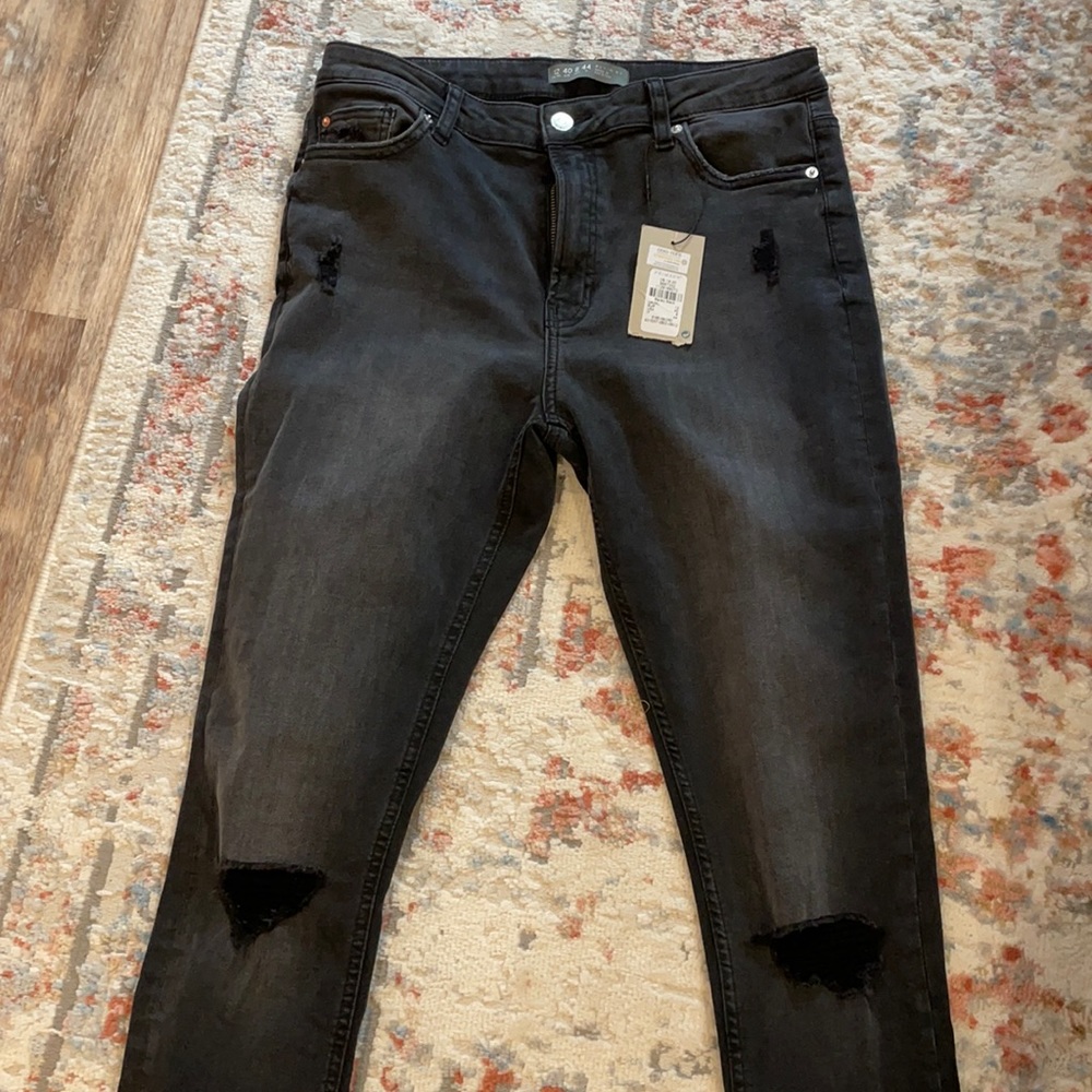Black ripped jeans
